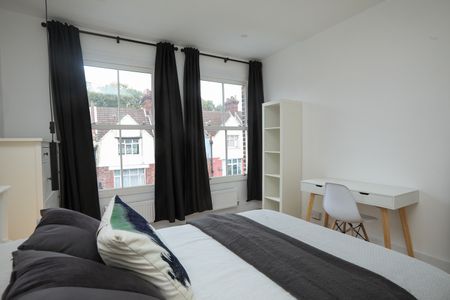 Room in a Shared Flat, Springbank Road, SE13 - Photo 3
