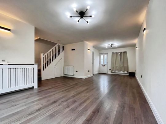 Howard Drive, CAERPHILLY - Photo 1