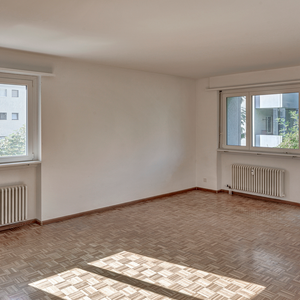 SCHÖNE GROSSZÜGIGE 3-ZIMMER-WOHNUNG MIT BLICK INS GRÜNE - Photo 2