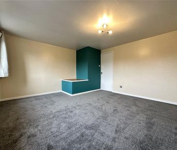 2 bedroom semi-detached house to rent - Photo 3