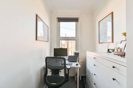 2 bedroom flat to rent - Photo 4