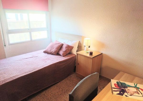 Carrer Isaac Peral, Burjassot, Valencian Community 46100