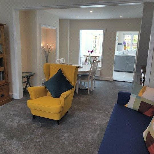 2 bedroom house to rent - Photo 1