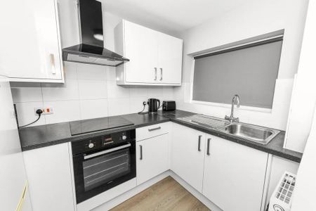 1 bedroom flat to rent - Photo 3