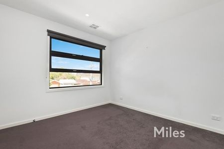 89 St James Road, Rosanna - Photo 2