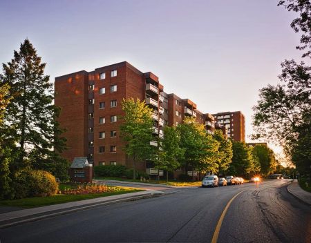 Deschenes Court — Franklin Sagittarius (2 Bed) - Photo 2