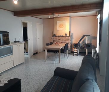 Ruime woning met 2 slaapkamers. - Photo 1