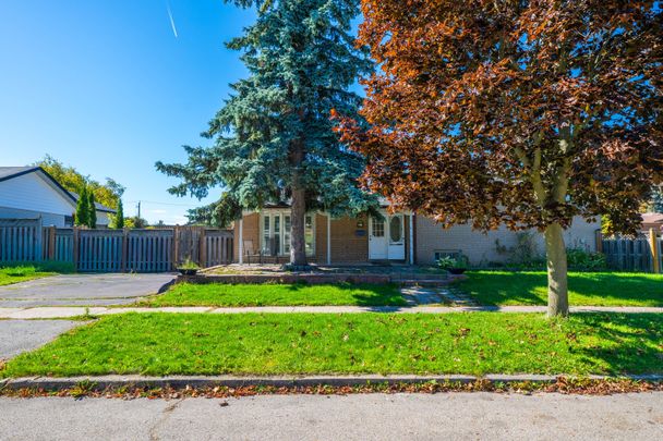 For Lease - 22 Brightside Drive, Toronto, Ontario - Photo 1