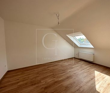 Erstbezug nach Modernisierung von heller gemütlicher DG-Wohnung - Photo 1