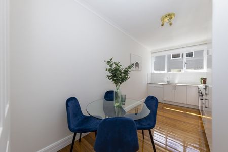 Spacious One-Bedroom Apartment in Prime Armadale Location - Photo 5