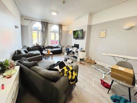 6 bedroom flat to rent - Photo 4