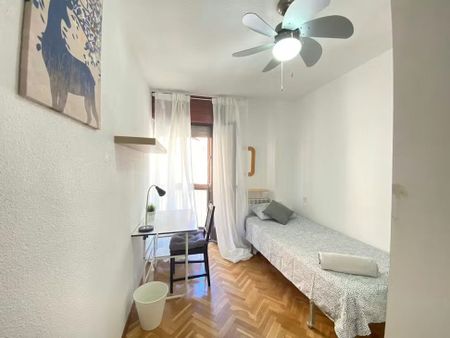 Calle de Simancas, Madrid, Community of Madrid 28029 - Photo 3