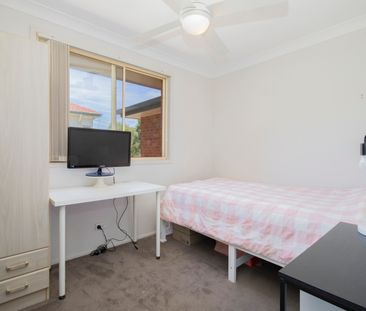 11B Turana Parade, North Lambton NSW 2299 - House For Rent | Domain - Photo 2