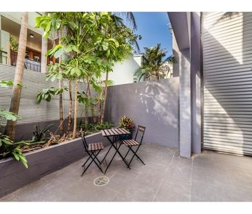 Two Storey Loft Apartment - City Fringe Location - Photo 1