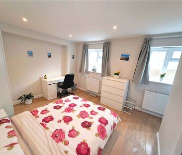Queen Eleanors Road, Guildford, Surrey, GU2 7SL - Photo 5