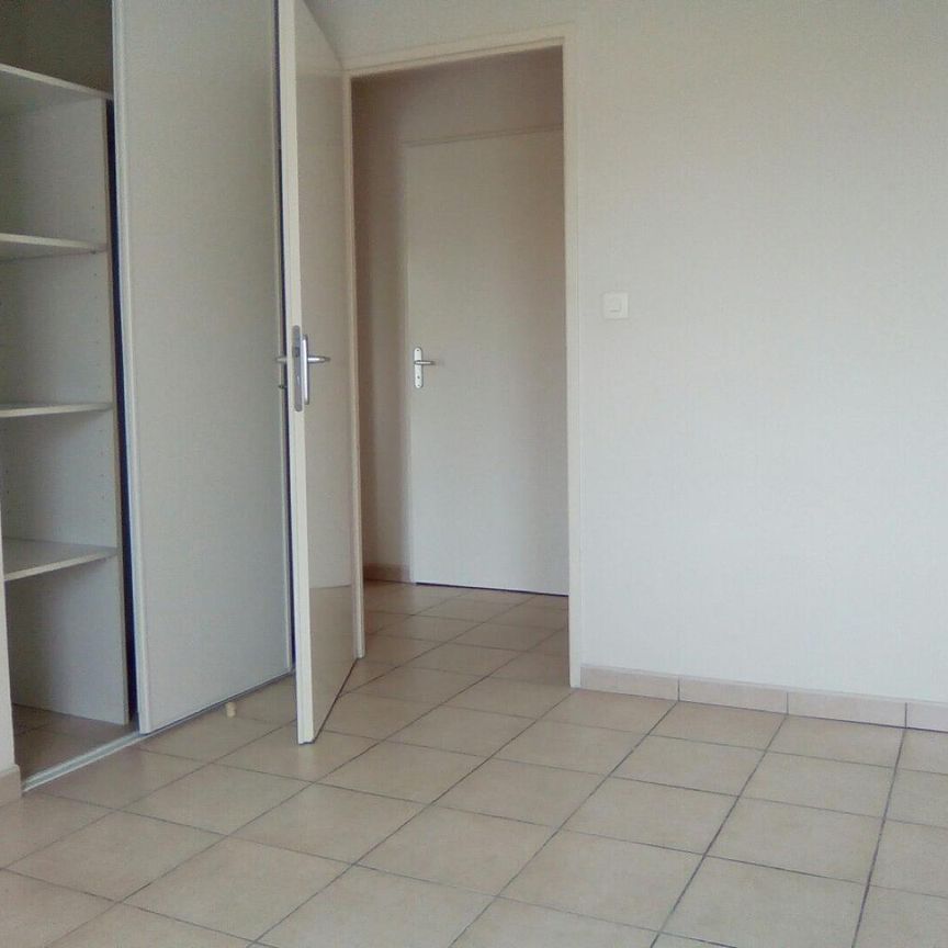 location Appartement T2 DE 41.81m² À ST ESTEVE - Photo 1