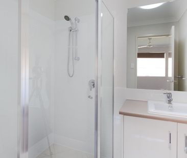 Comfortable Living in Convenient Location - Photo 5