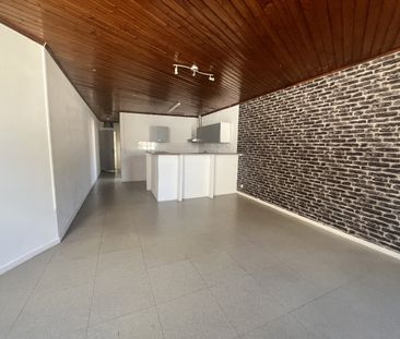 Location Appartement 2 pièces 53m² BORDEAUX 33300 - Photo 2