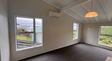 Executive Living in Newlands – Stunning Two-Bedroom Townhouse - Photo 3