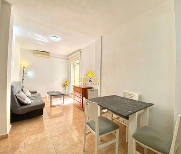COZY APARTMENT IN TORREVIEJA WITH 1 BEDROOM AND 1 BATHROOM - Photo 3