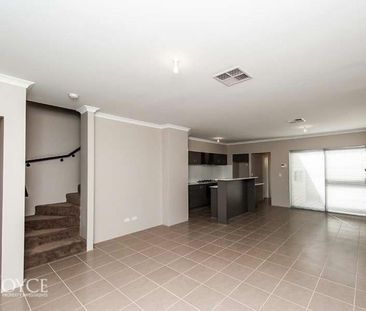 4 Affable Way, ATWELL WA 6164 - Photo 2