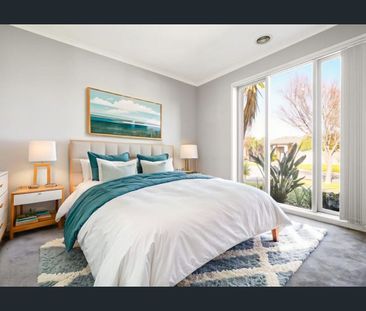 Modern & Comfortable Family Living in Hunt Club Estate - Photo 3