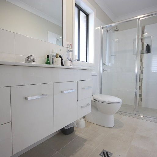 Beautiful Spacious Home - Photo 1