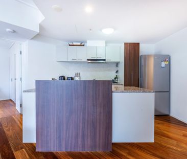 Unfurnished Two Bedroom Apartment - Oaks Aurora - Photo 5