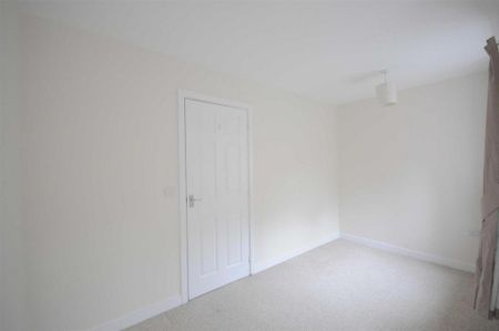 3 bedroom townhouse to rent - Photo 2
