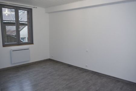 T3 rénové à Baume les Dames - Photo 5