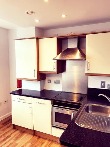 Studio to rent - Photo 2