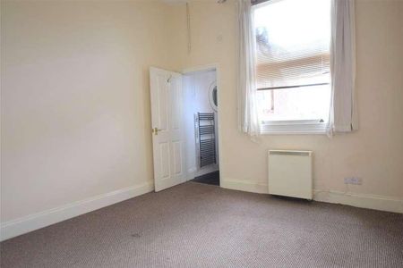 Eastgate Street, Gloucester, Gloucestershire, GL1 - Photo 5