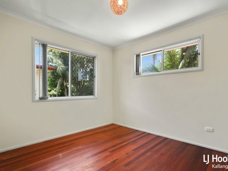 3 BEDROOM HIGH-SET HOUSE - Photo 3