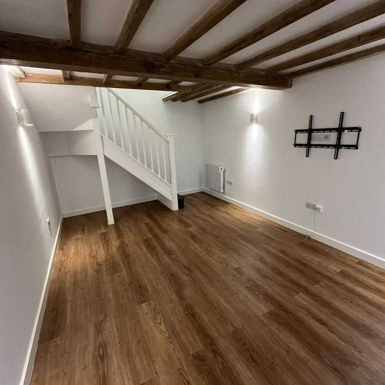 1 bedroom flat to rent - Photo 1