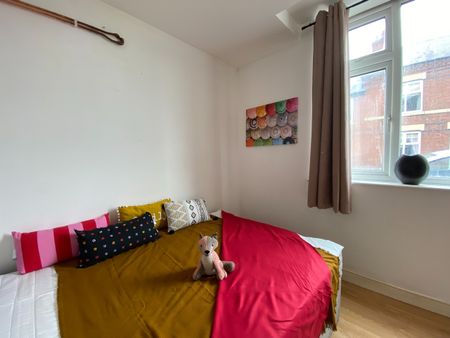 1 Bed Flat, Erith Road, LE2 - Photo 3