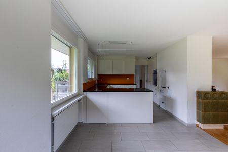 Freistehendes 6.5-Zimmer Einfamilienhaus an ruhiger Lage - Photo 2