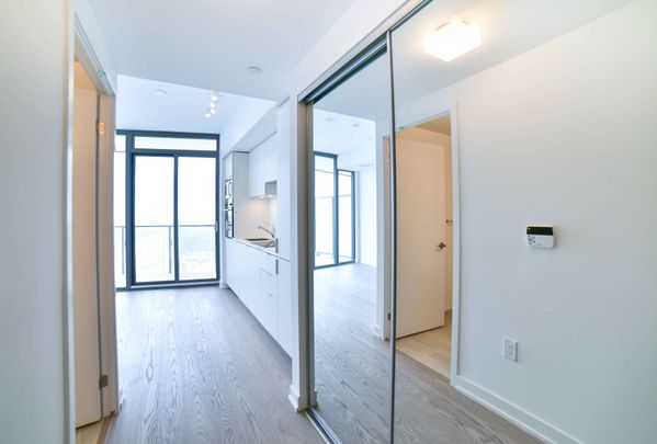For Lease - 11 Wellesley Street Unit# 5812, Toronto, Ontario - Photo 1