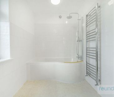 4 bedroom detached house to rent - Photo 1