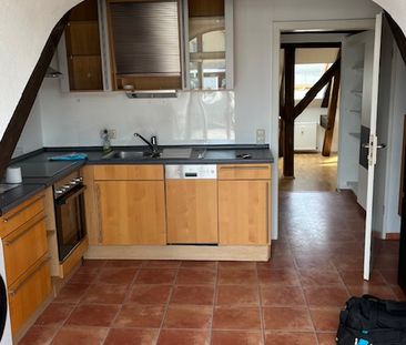 Wunderschöne Dachgeschosswohnung mit 3 Zimmern und großer Dachterrasse - Photo 3