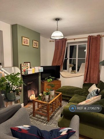 3 bedroom semi-detached house to rent - Photo 3