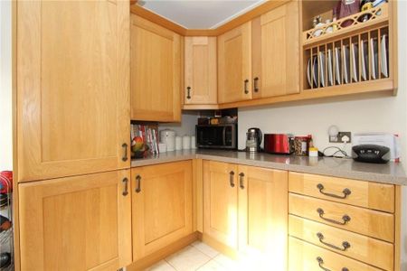 2 Bed Maisonette, Sandall Close, W5 - Photo 5