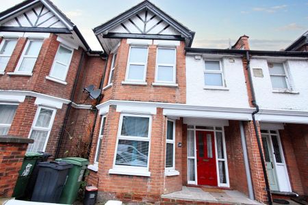3 bedroom terraced house to rent - Photo 5