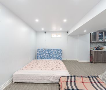For Lease - 66 Lightcatcher Circle, Brampton, Ontario - Photo 5