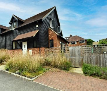 Barn Court, High Wycombe, Buckinghamshire,HP12 - Photo 5