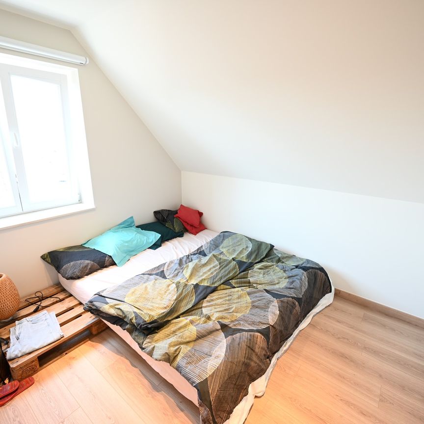 EXCLUSIEVE woning met 3 slaapkamers & GARAGEBOX in centrum Sint-Kruis! - Photo 1