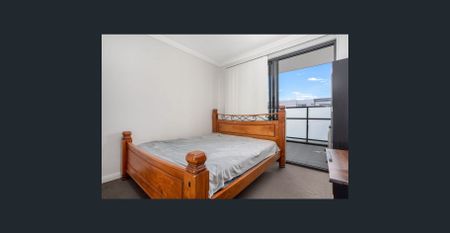 2 BEDROOM APARTMENT - Photo 2