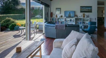 Dream Lakefront Retreat - Photo 2