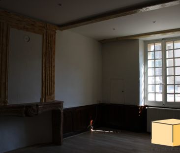 Location Appartement 5 pièces 127m² BELLEY 01300 - Photo 2