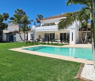 Alquiler de casa o chalet independiente en Urbanización Guadalmina ... - Photo 2