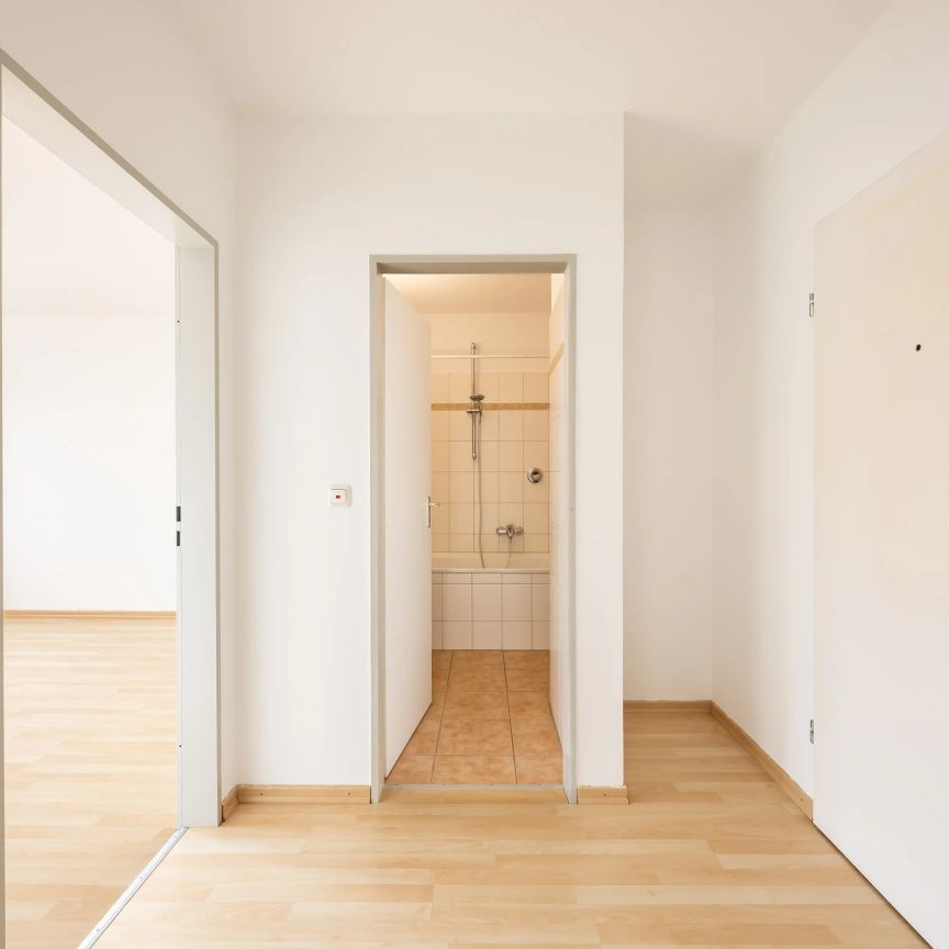 Lichterfüllte 2-Zimmer-Wohnung in ruhiger, grüner Lage - Photo 1